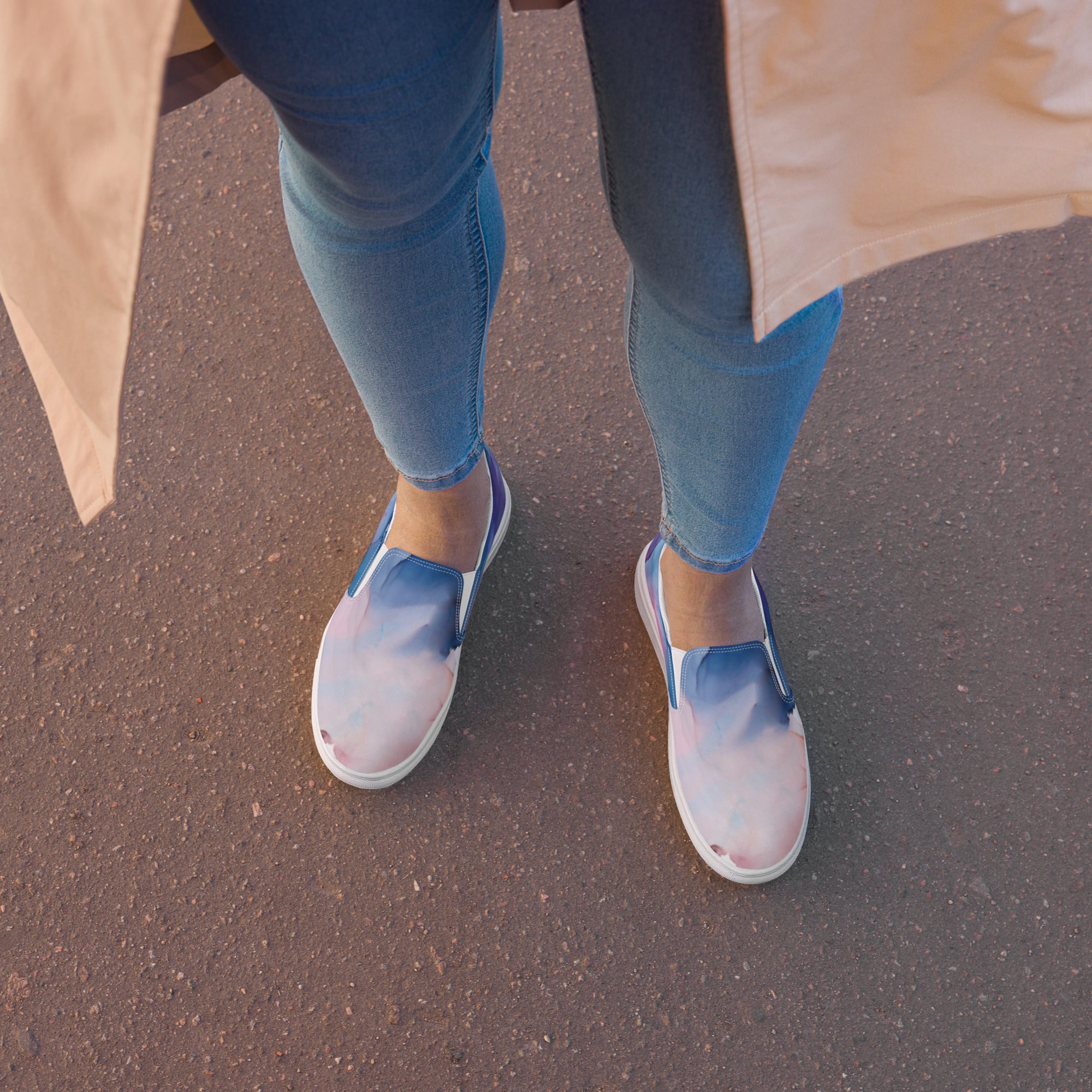 Women’s Slip-On Canvas Shoes Gear – Comfortable Everyday Sneakers

